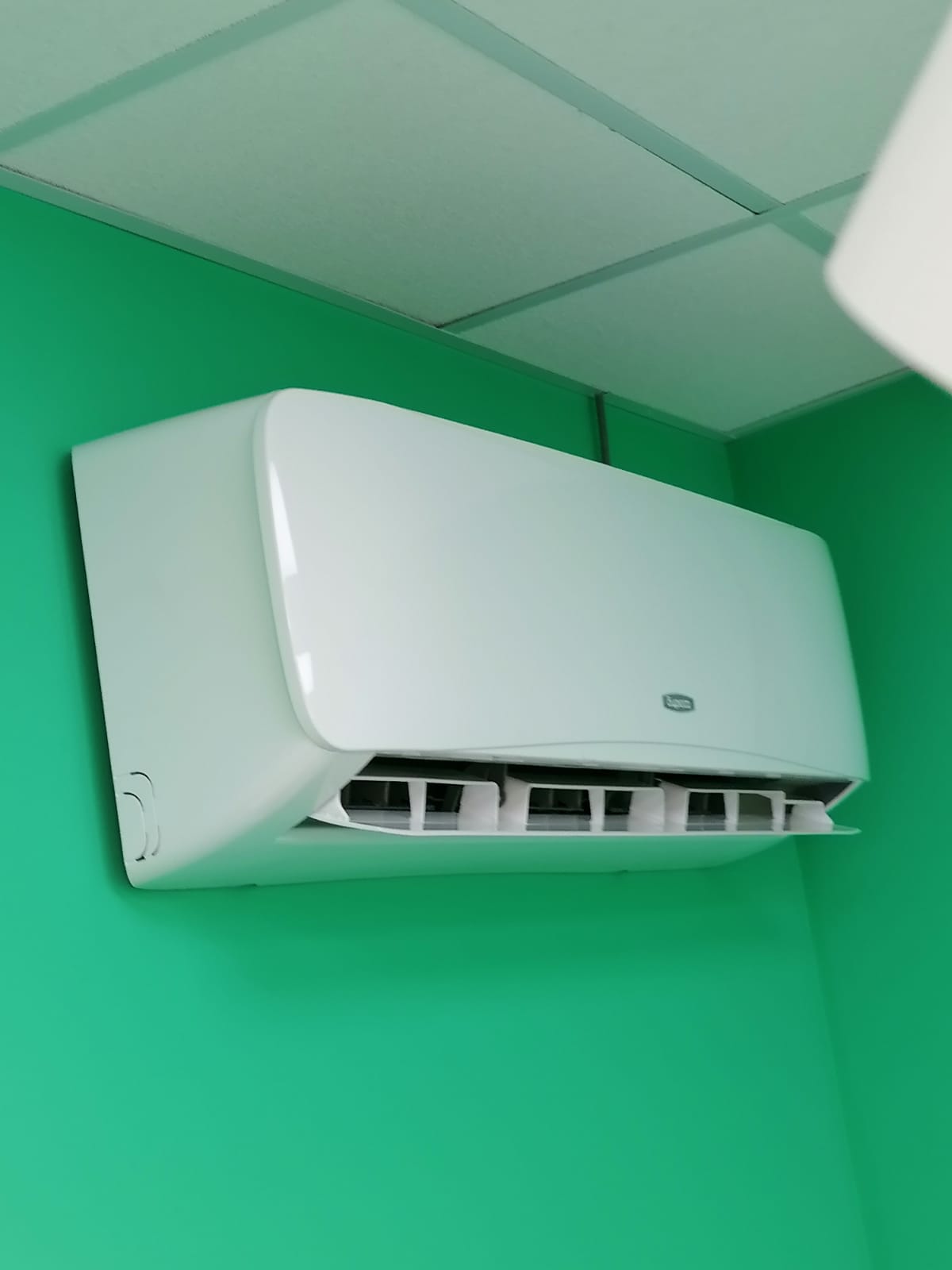 установка кондиционера бирюса B-07SPR/B-07SPQ