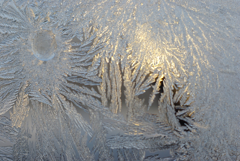 Весна близко! Скидки на сплит-системы в краснодарском магазине «Холод-Юг».
